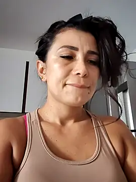 mia mancinii online show from June 7, 2026, 4:44 pm