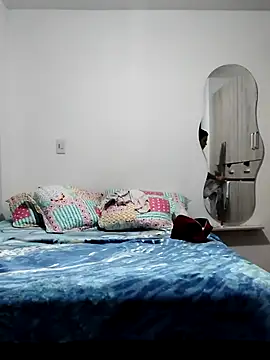 mia mancinii online show from July 19, 2026, 7:56 am