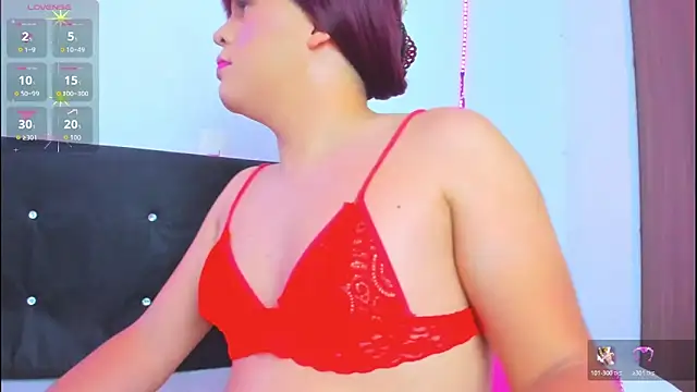 Danaa moore  online show from May 23, 2026, 10:47 pm