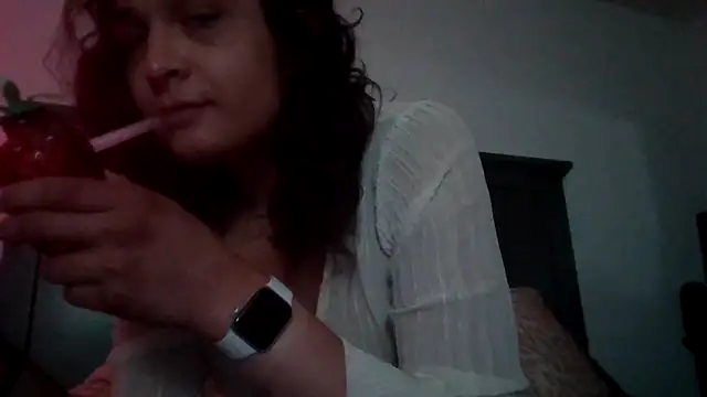 Snapshot of ditzycryztal chatting on July 19, 2026, 8:29 am ditzycryztal online show from July 19, 2026, 8:29 am