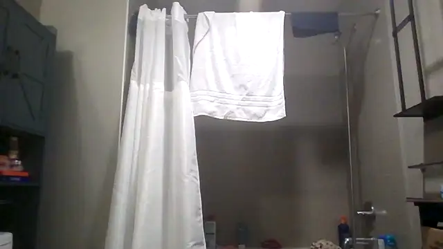 Snapshot of ditzycryztal chatting on July 21, 2026, 5:37 pm ditzycryztal online show from July 21, 2026, 5:37 pm
