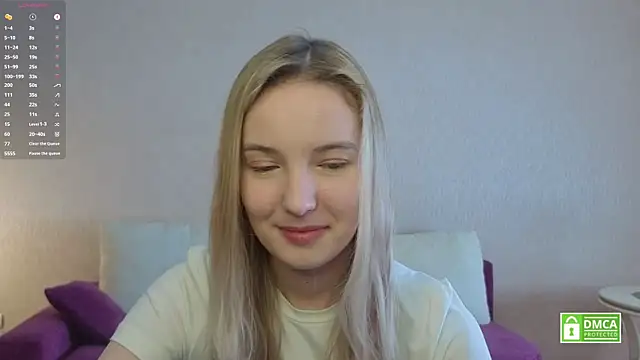 HongTomczak online show from July 23, 2026, 7:39 am