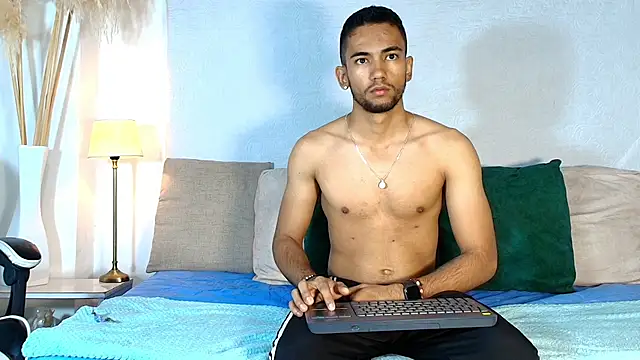 MaicolParker  online show from July 24, 2026, 12:36 pm