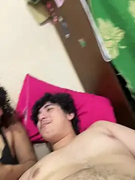 Casal-foda braba online show from August 5, 2026, 11:50 pm