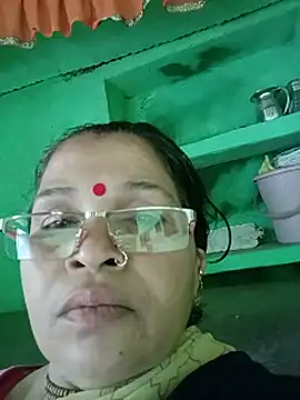 Snapshot of Manavi_x chatting on June 18, 2026, 9:14 am Manavi x online show from June 18, 2026, 9:14 am