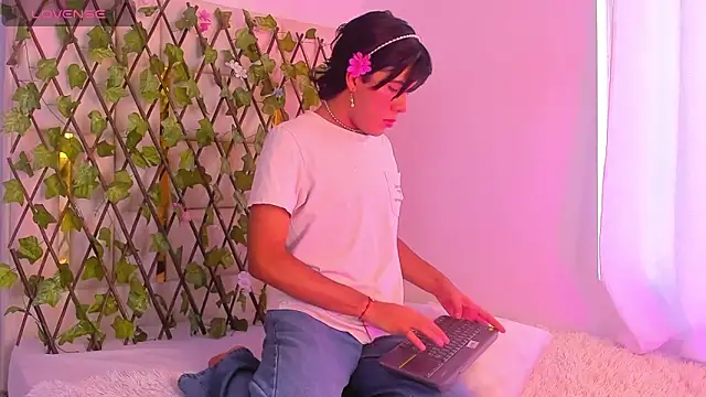 E R O S  online show from June 19, 2026, 12:09 pm