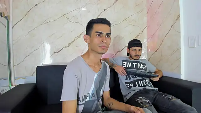Snapshot of Golldens_Dreamss chatting on September 14, 2025, 3:38 am Golldens Dreamss online show from September 14, 2025, 3:38 am
