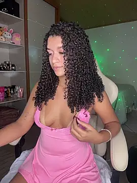 larajuli online show from July 29, 2026, 1:26 am