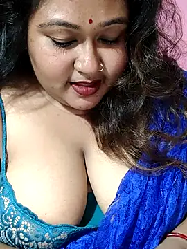 hotbhabhi011 online show from July 18, 2026, 12:09 pm