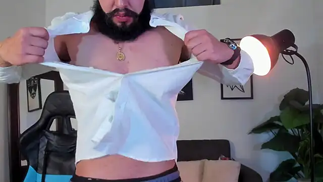 Justin kingX7 online show from July 25, 2026, 4:43 am