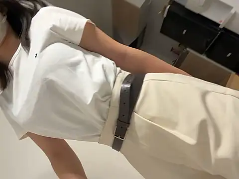 Snapshot of hikiwarinatto_xoxo chatting on June 19, 2026, 11:52 pm hikiwarinatto xoxo online show from June 19, 2026, 11:52 pm