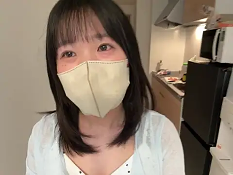 Snapshot of hikiwarinatto_xoxo chatting on August 1, 2026, 12:32 am hikiwarinatto xoxo online show from August 1, 2026, 12:32 am