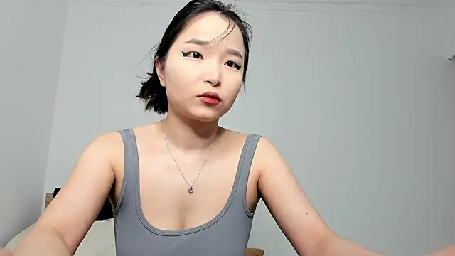 Soyun Mia online show from June 27, 2026, 1:28 pm