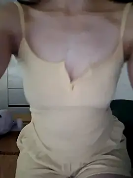 Snapshot of Mlemmz chatting on July 17, 2026, 2:34 pm Mlemmz online show from July 17, 2026, 2:34 pm