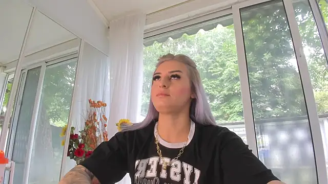 Ella Vee online show from July 21, 2026, 5:54 am