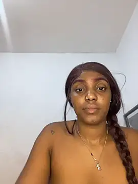 zaracollins01 online show from June 17, 2026, 12:35 am