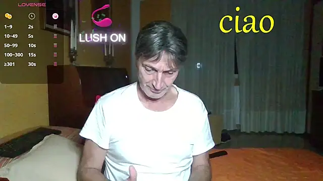 Snapshot of lattediyak chatting on October 21, 2025, 11:49 pm lattediyak online show from October 21, 2025, 11:49 pm