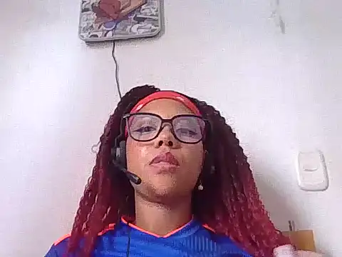 gigi1326 online show from July 7, 2026, 7:51 pm