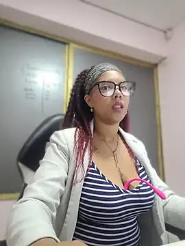 gigi1326 online show from July 31, 2026, 4:34 am