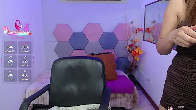 Ximena Grant online show from July 3, 2026, 11:38 am
