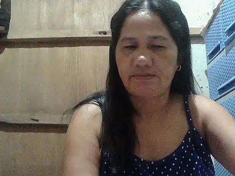 Snapshot of hotmama_063 chatting on July 8, 2026, 9:41 pm hotmama 063 online show from July 8, 2026, 9:41 pm
