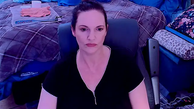 ninajaymes online show from July 18, 2026, 8:34 pm