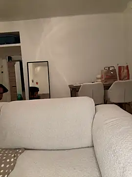SophiiaStarr online show from May 22, 2026, 8:36 pm