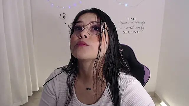 amberbakee online show from June 11, 2026, 1:42 pm