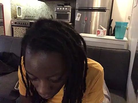 littyleesh1 online show from July 19, 2026, 11:52 pm