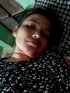 KIRTI12 HOT online show from October 10, 2025, 3:44 pm