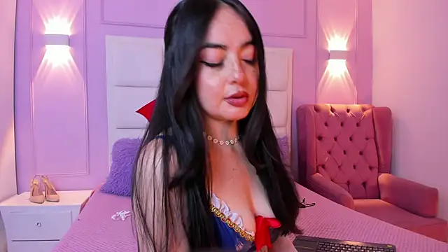 Ashleypetit online show from July 24, 2026, 1:31 pm