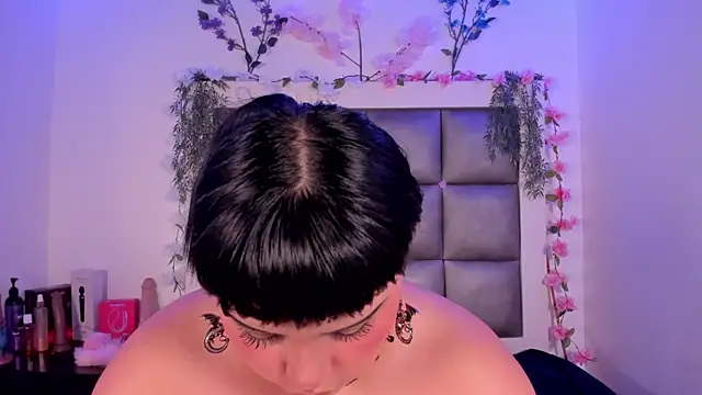 abbiecollins js online show from July 22, 2026, 4:04 am