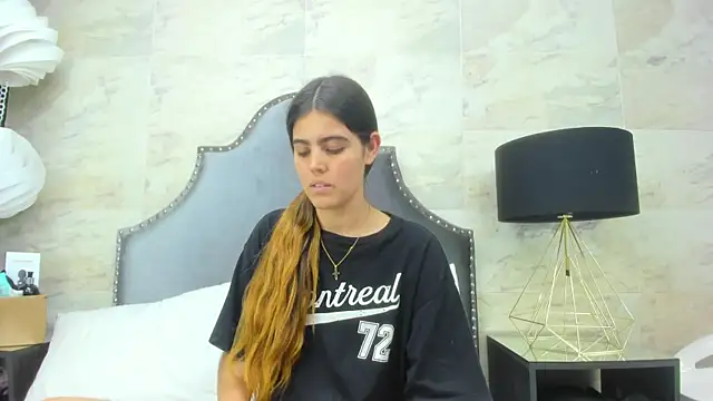 isabel 09 online show from July 24, 2026, 7:34 pm