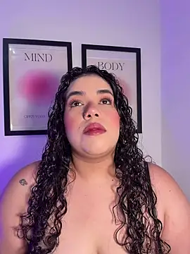 krisstenSantos online show from August 6, 2026, 3:25 pm