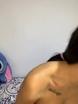 MiQeilaSweet online show from June 18, 2026, 5:17 pm