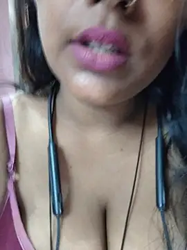 Jasmine Januja online show from July 15, 2026, 2:28 am