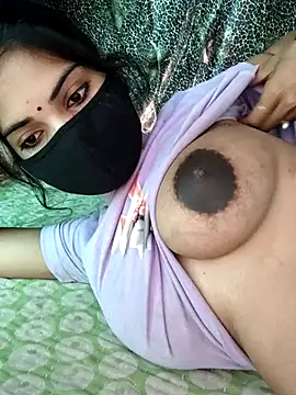 PRACHI-743 online show from May 13, 2026, 1:03 am
