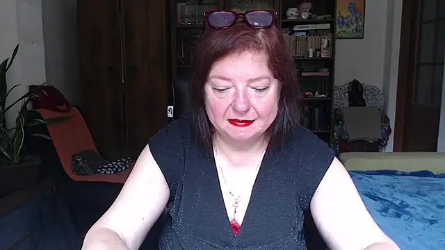Violet Pulse online show from July 4, 2026, 7:25 am