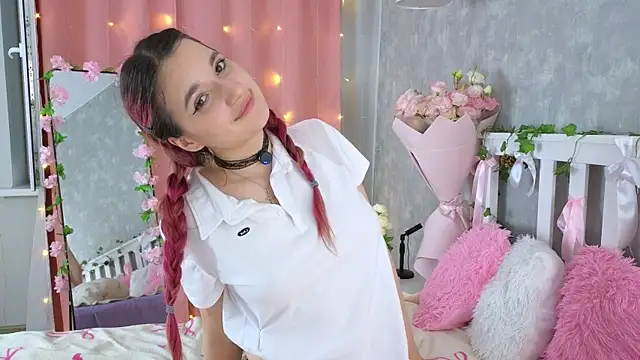 vivyboo111 online show from July 8, 2026, 8:46 pm