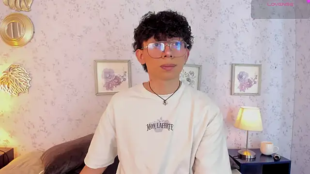 Snapshot of liam_twiink chatting on June 26, 2026, 7:51 pm liam twiink online show from June 26, 2026, 7:51 pm