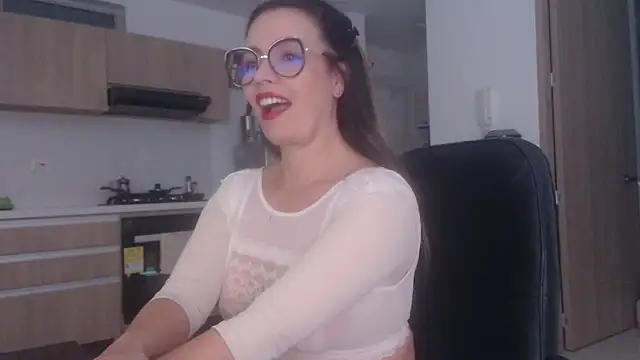 LovePaula online show from July 12, 2026, 11:45 am