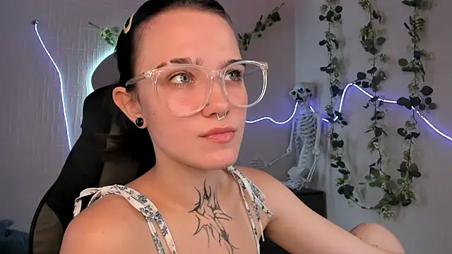 Elastikisss online show from July 22, 2026, 9:45 am