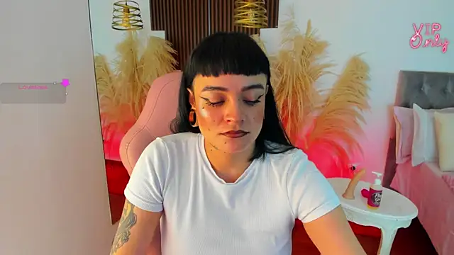 Antonela vargas online show from July 21, 2026, 12:18 pm