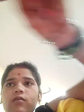 Snapshot of Mahek_love143 chatting on July 17, 2026, 12:50 am Mahek love143 online show from July 17, 2026, 12:50 am