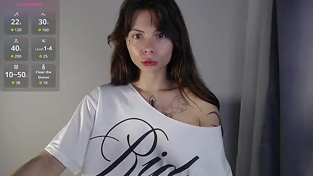 Snapshot of BellaAbey chatting on July 24, 2026, 8:18 pm BellaAbey online show from July 24, 2026, 8:18 pm