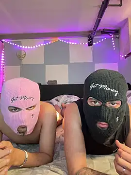 juan03065 online show from May 20, 2026, 3:51 pm