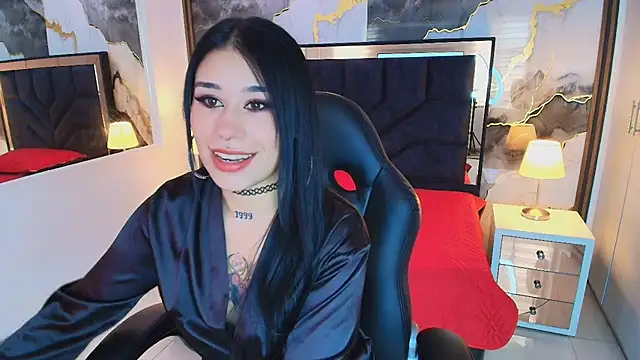 SusanVilla online show from June 27, 2026, 7:52 pm