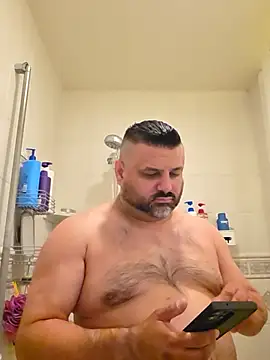 Snapshot of Roddog18 chatting on July 22, 2026, 4:04 am Roddog18 online show from July 22, 2026, 4:04 am