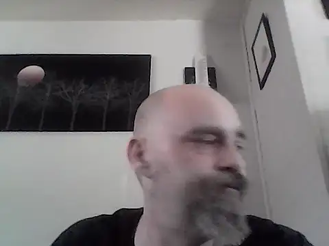 crazyheratic8 online show from April 30, 2026, 7:53 pm