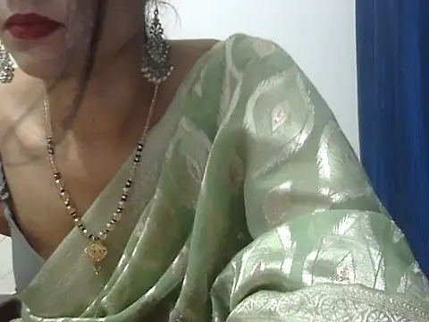 Snapshot of Laila_Cute chatting on August 1, 2026, 3:22 pm Laila Cute online show from August 1, 2026, 3:22 pm